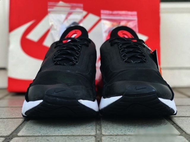 2.8万円 コラボ 限定 別注 NIKE AIR MAX 2090 atomos camo 迷彩