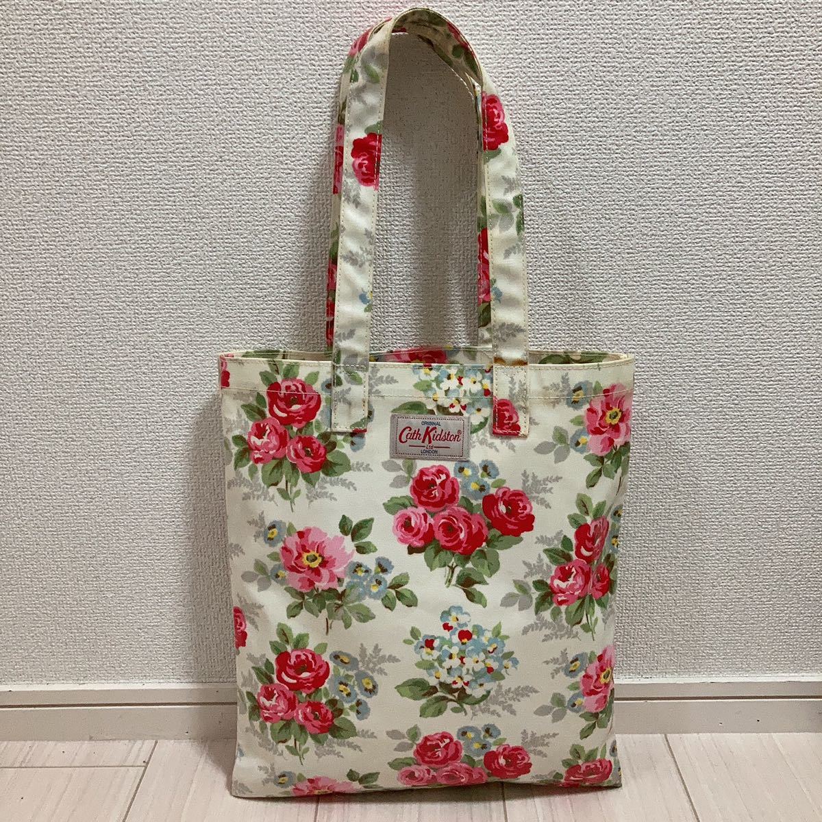 Cath Kidston キャスキッドソン レディース ワンショルダーバッグ トートバッグ ハンドバッグ 白 ホワイト レッド 花柄 総柄 ロゴ ブランド