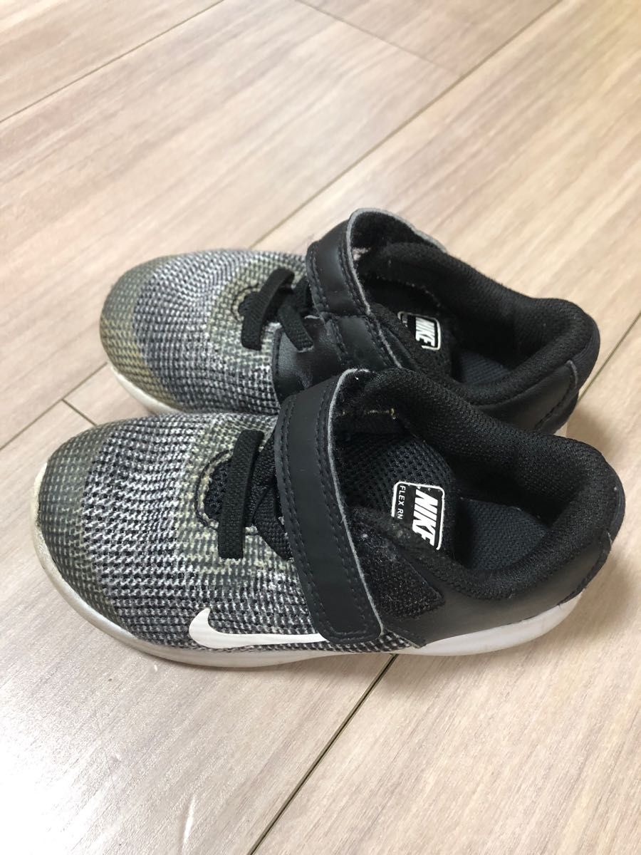 NIKE ナイキ　子ども靴　黒系　14cm ベビーシューズ マジックテープ　AH3442-001 FLEX RN 2018