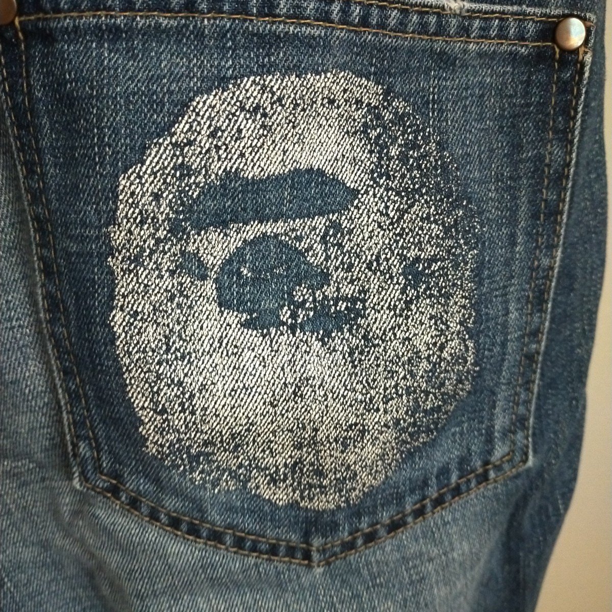 A BATHING APE デニムハーフパンツ かすれペイント BAPE ア ベイシング