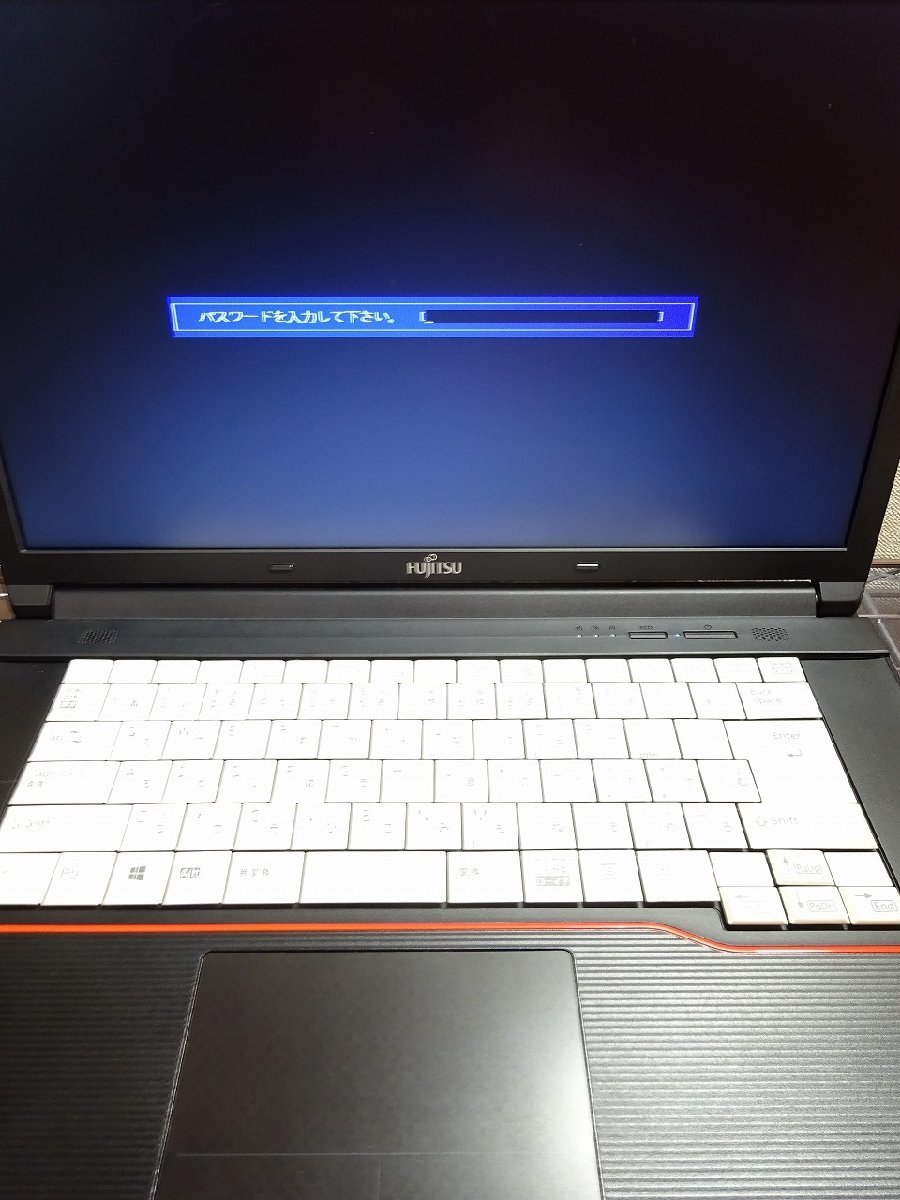 【ジャンク品・動作未確認】【大分発】FUJITSU / LIFEBOOK A574/H / Corei5 / ノートパソコン / パーツ取り_画像2