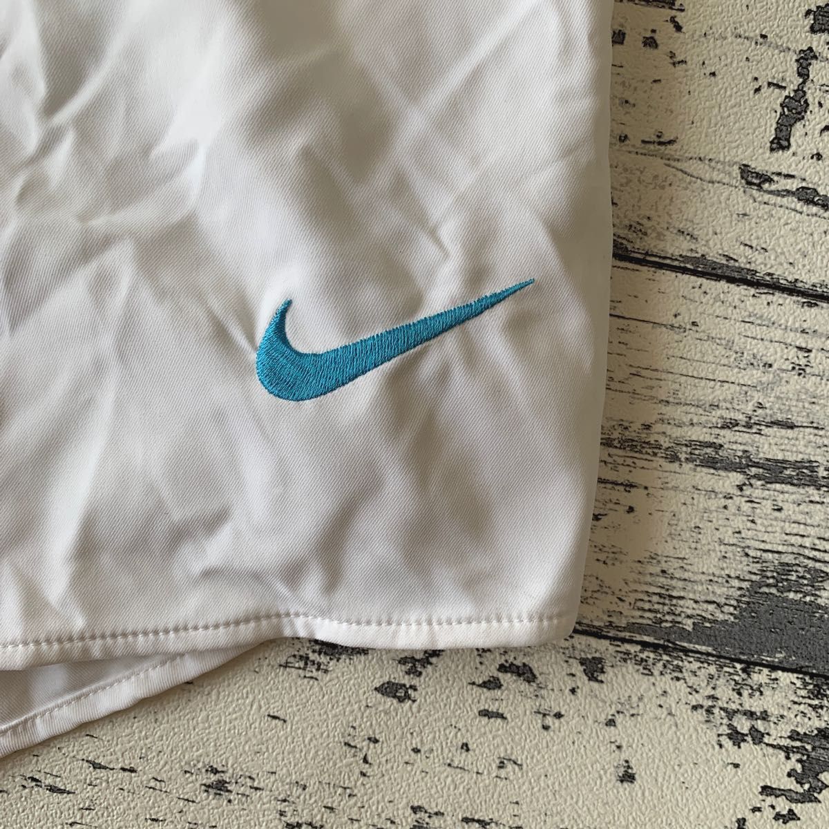 NIKE　ハーフパンツ　トレーニングパンツ　ワンポイントロゴ刺繍