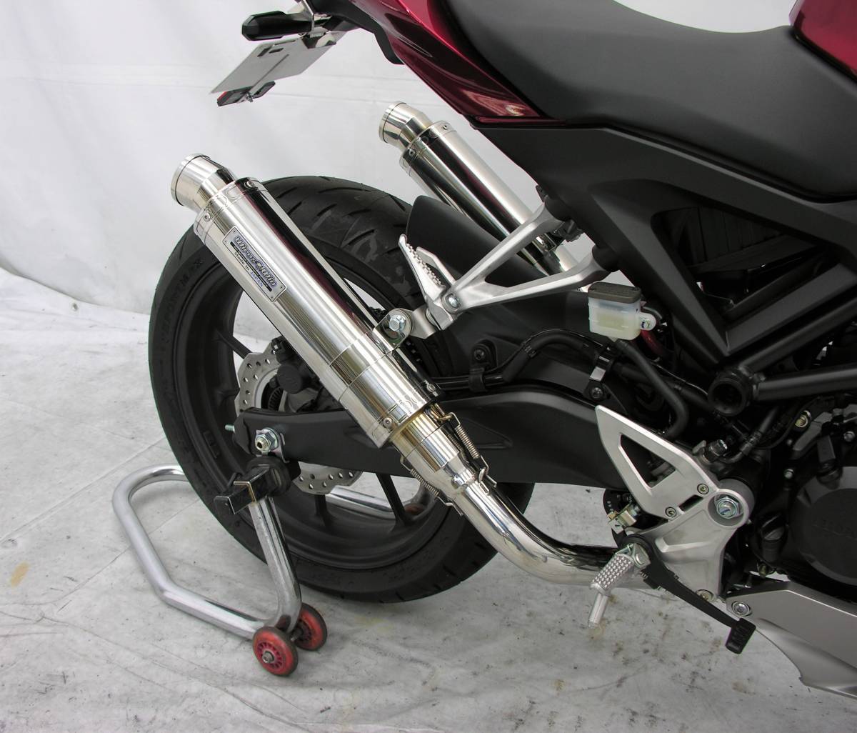 ホンダ／HONDA　CB125R（JC79）用左右2本出しマフラー90Φスリムタイプ_画像5