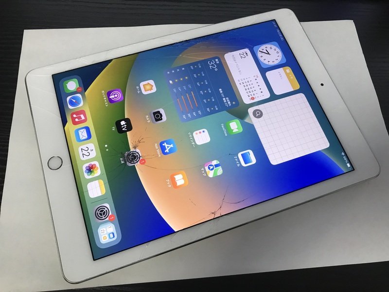 GF169 SIMフリー iPadPro 9.7インチ Wi-Fi+Cellular 32GB シルバー ジャンク