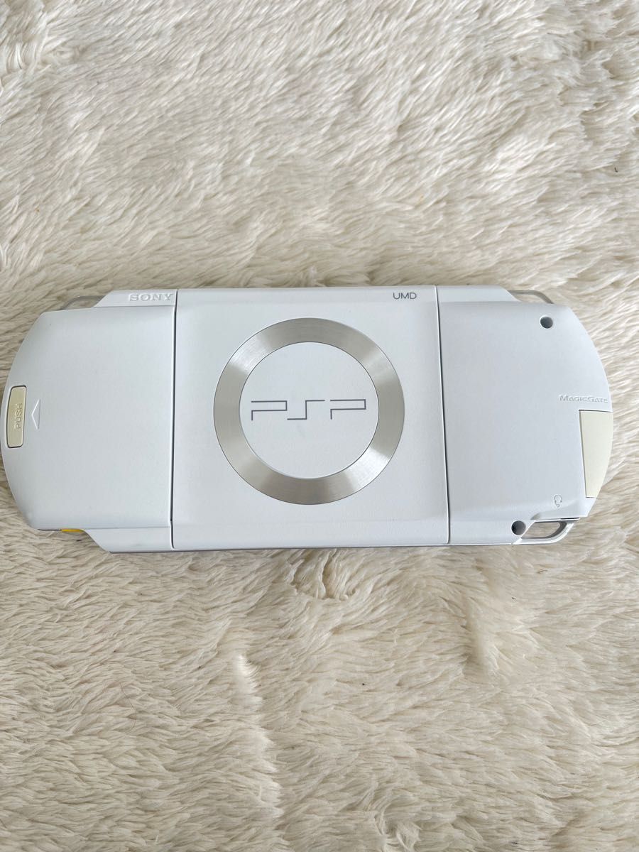 SONY PSP1000 花鳥風月 白プレイステーション・ポータブル本体 SONY PSP1000 花鳥風月 白プレイステーション・ポータブル本体