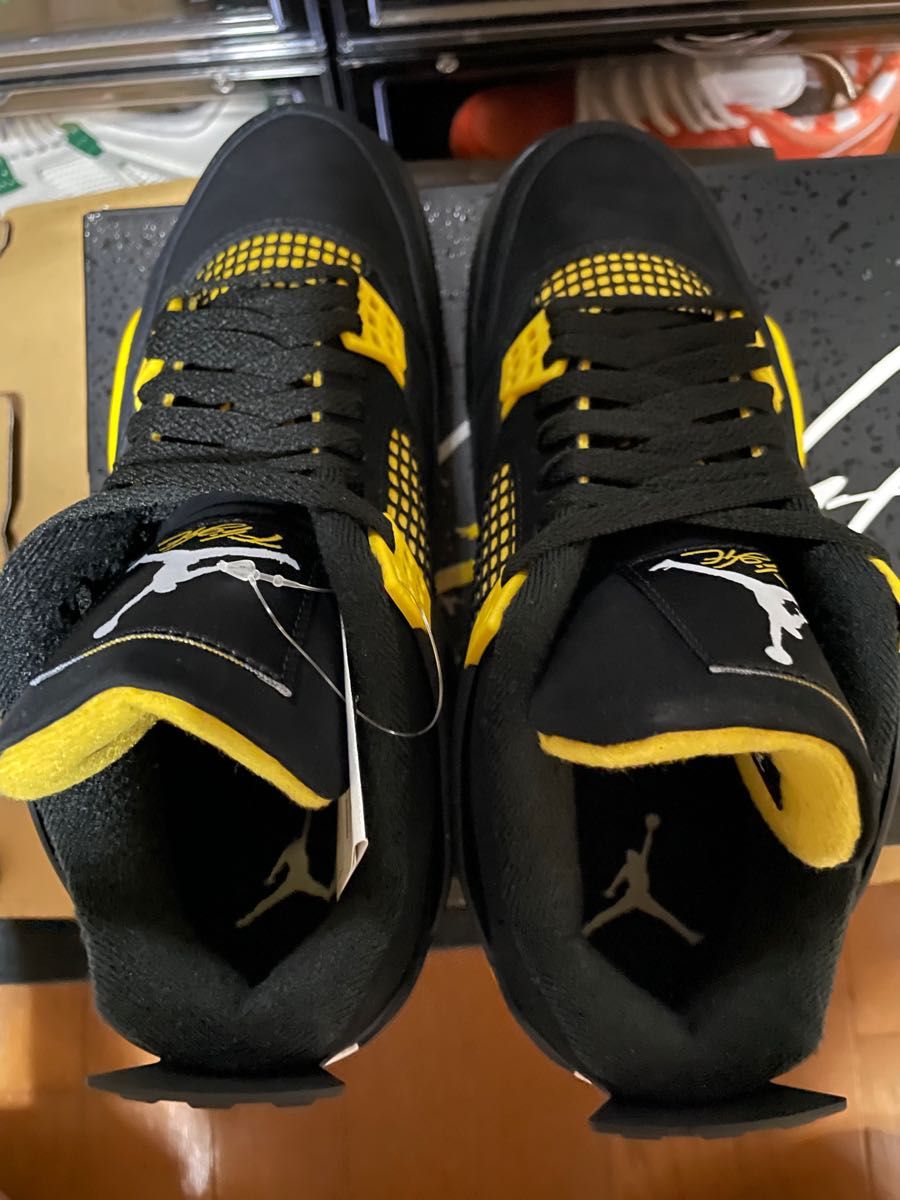 Nike Air Jordan 4 Retro Thunder 新品未使用黒タグ付 26 5 Nike Air Jordan 4 Retro Thunder 新品未使用黒タグ付 26 5
