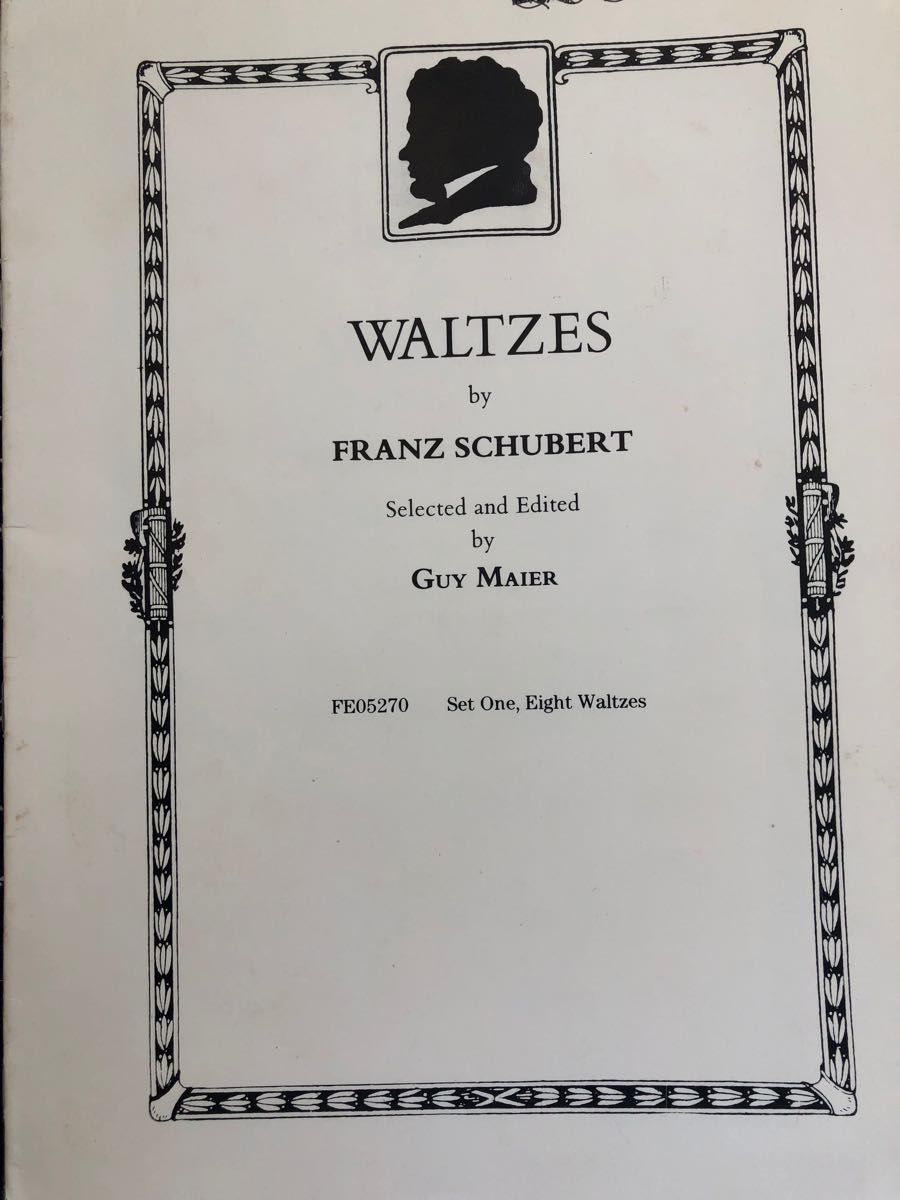 シューベルトのWALTZES 8曲　Piano楽譜　　WALTZES by FRANZ SCHUBERTby Guy Maier