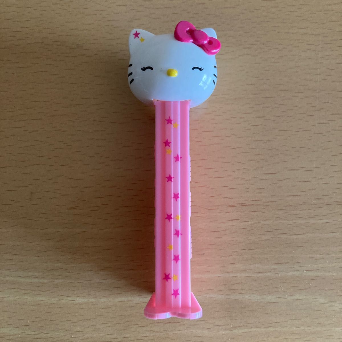 PEZ ペッツ　 ハローキティ　にっこり