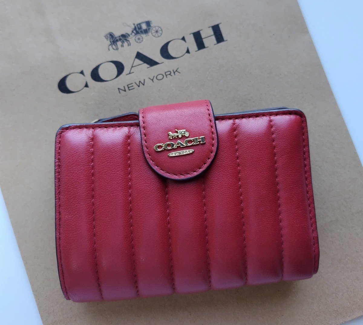 特別送料無料！】 レッドキルティング長財布 新品未使用 コーチ/COACH