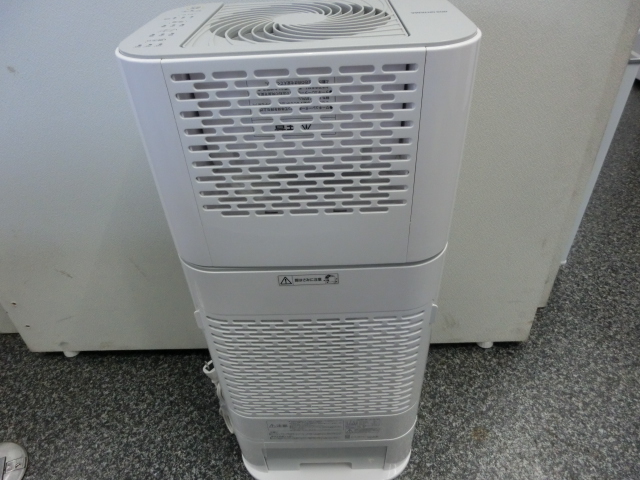 中古品 IRIS OHYAMA アイリスオーヤマ サーキュレーター衣類除湿乾燥機 IJD-150-WH 2021年製_画像5