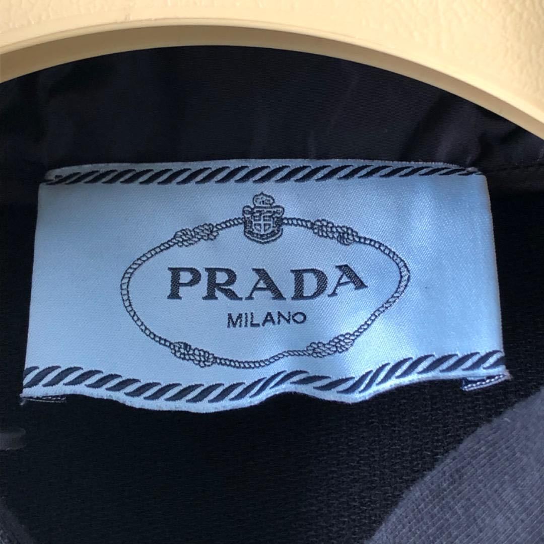 日本最大の プラダ PRADA コットン M〜L ナイロン 裏地付 ロゴ フード
