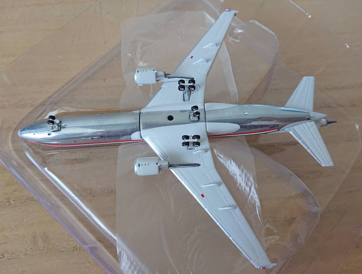 1/400 Phoenix american aviation American Airlines MD-11 (N1762B)