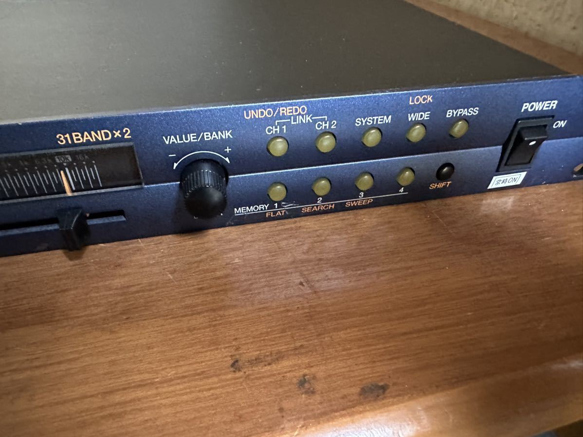 [#18] Roland SRQ-2031 デジタル・グラフィック・イコライザー 現状品