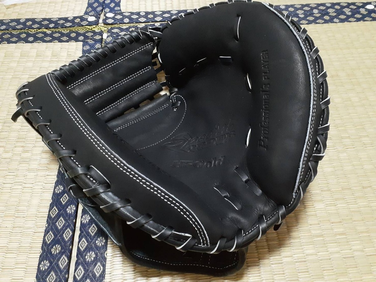 新品】ハイゴールド 一般硬式キャッチャーミット 黒 新品】ハイゴールド 一般硬式キャッチャーミット 黒