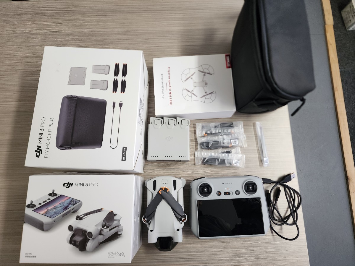 DJI】MINI 3 PRO fly more コンボ おまけ付き|PayPayフリマ