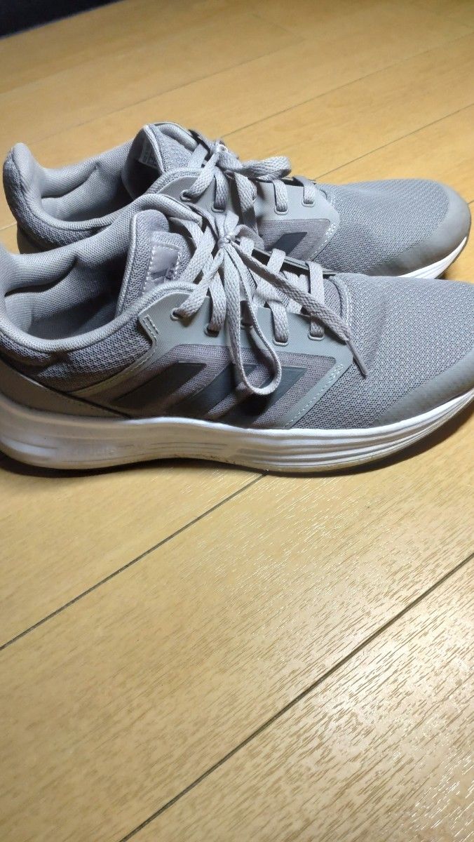  adidasランニングシューズギャラクシー5 kz138