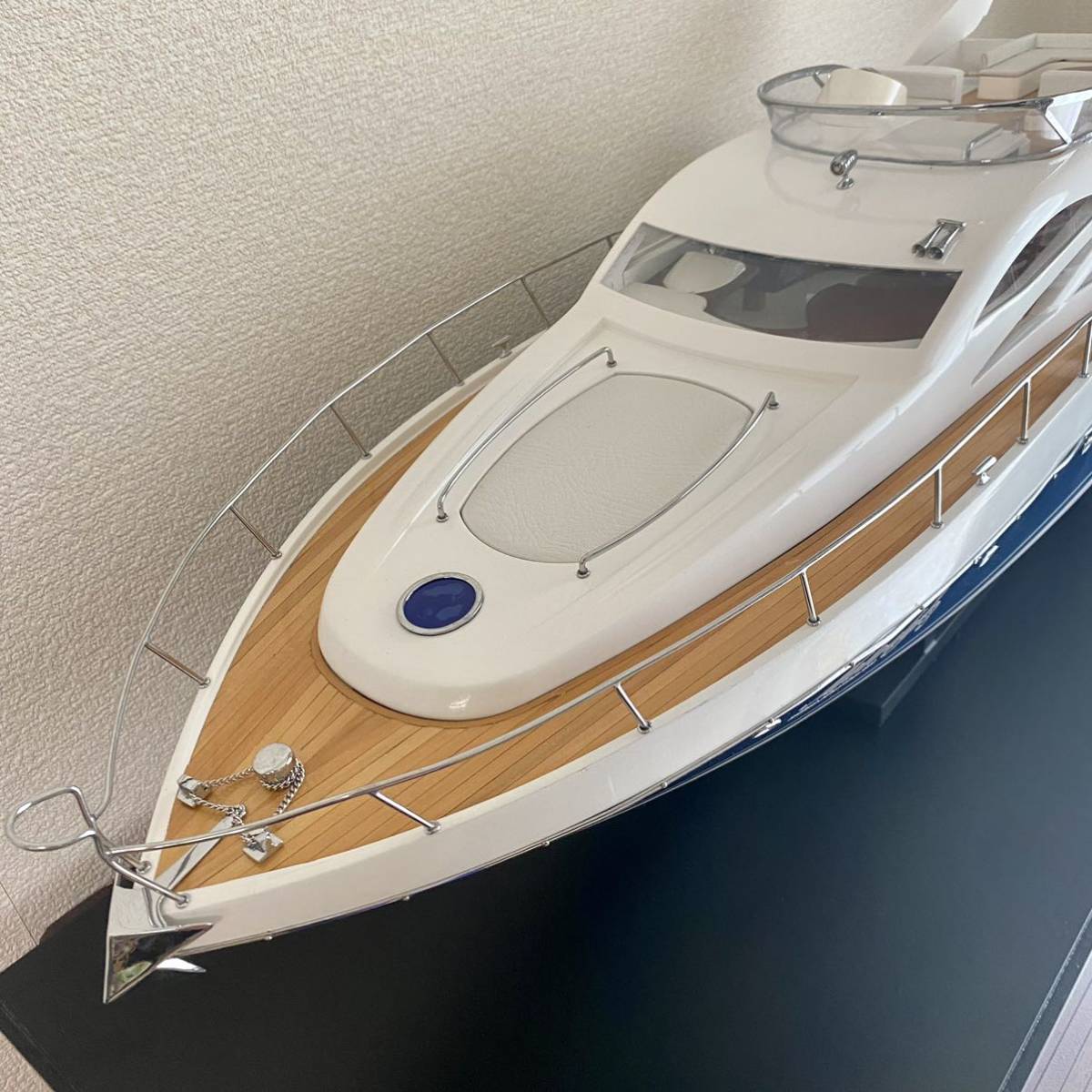 希少 木製模型 クルーザー 船 Sunseeker Manhattan 64 【Wooden Model