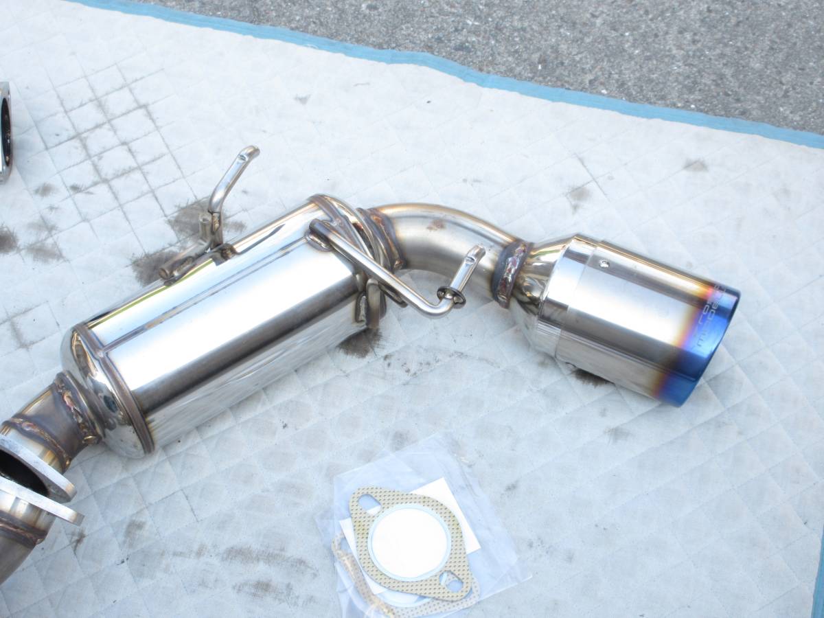 即決 最終値下げ 走行少 美品 オマケ付き ロッソモデロ ZEEKTI