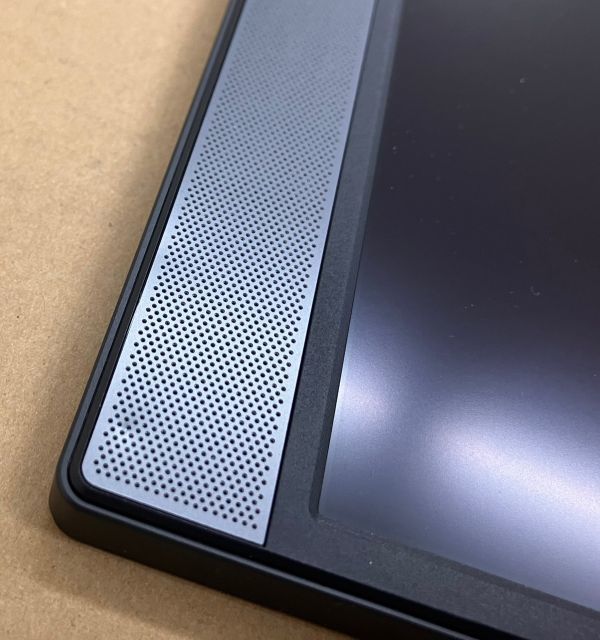 ASUS ROG Strix XG17AHPE ポータブル ゲーミング モニター 17.3型 フル