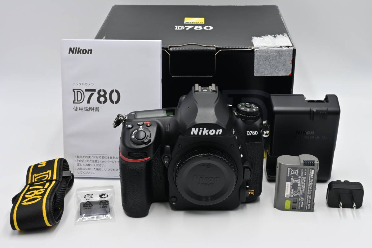 最も完璧な シャッター回数『7869』 ニコン Nikon デジタル一眼レフ
