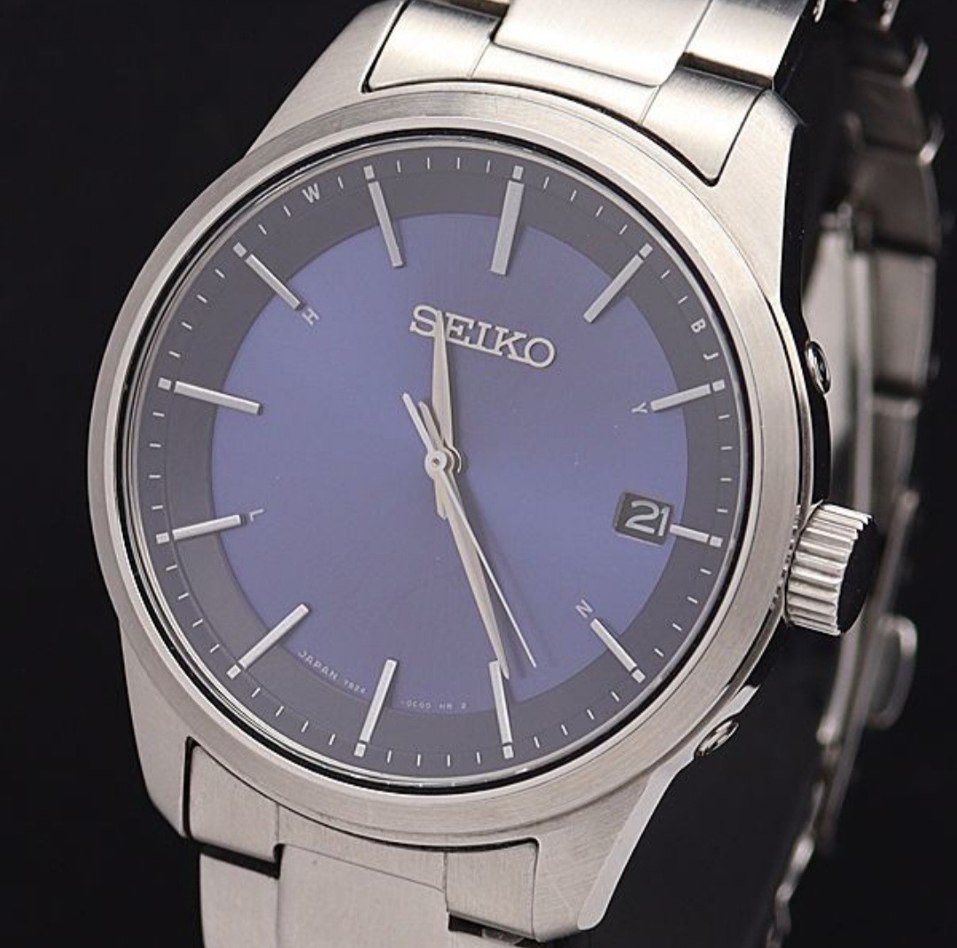 【中古美品】 SEIKO セイコー 電波ソーラー腕時計 7B24-0BJ0紺文字盤デイト メンズ腕時計 ソーラー電波
