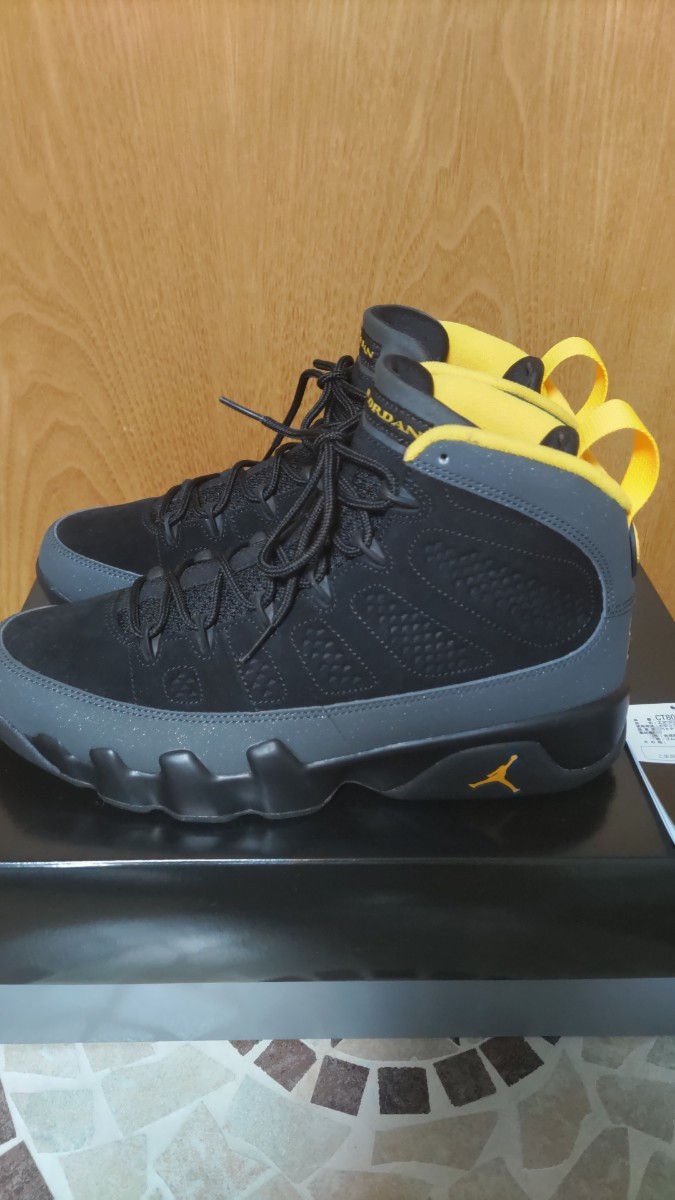 【未使用品】【定価以下】NIKE AIR JORDAN 9 RETRO ‘University Gold’　ユニバーシティ ゴールド　US9 27cm_画像2