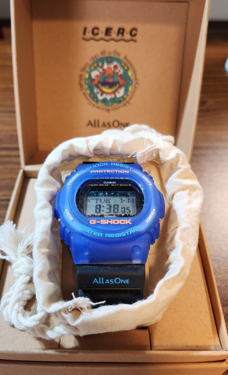 G-SHOCK 30thアニバーサリー イルカクジラモデル GWX_5700K-2JR_画像1