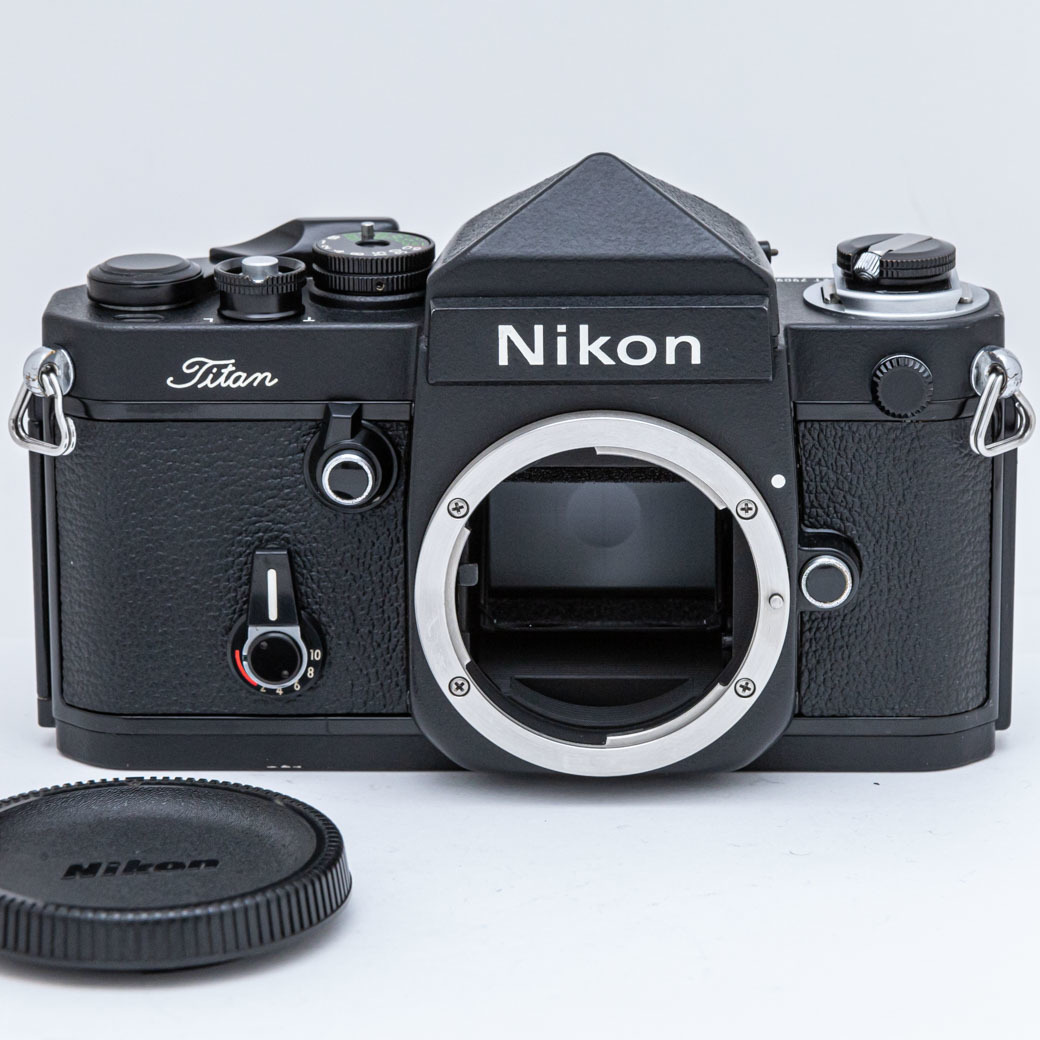 Nikon F2 チタン (ネーム入り) 【管理番号007401】 Nikon F2 チタン (ネーム入り) 【管理番号007401】