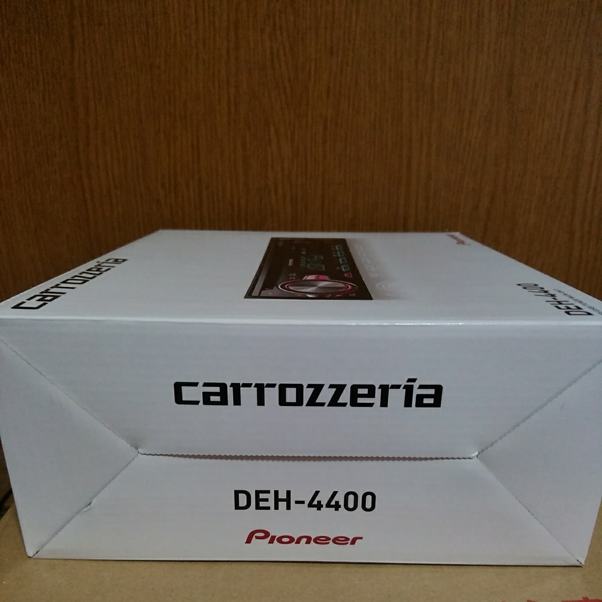 出售新的未使用的項目♪♪♪Carrozzeria DEH - 4400 CD播放器USB.AUX♪♪ <Br> 新品　未使用品　売り切り♪♪♪Carrozzeria DEH-4400 CDプレーヤー USB.AUX ♪♪