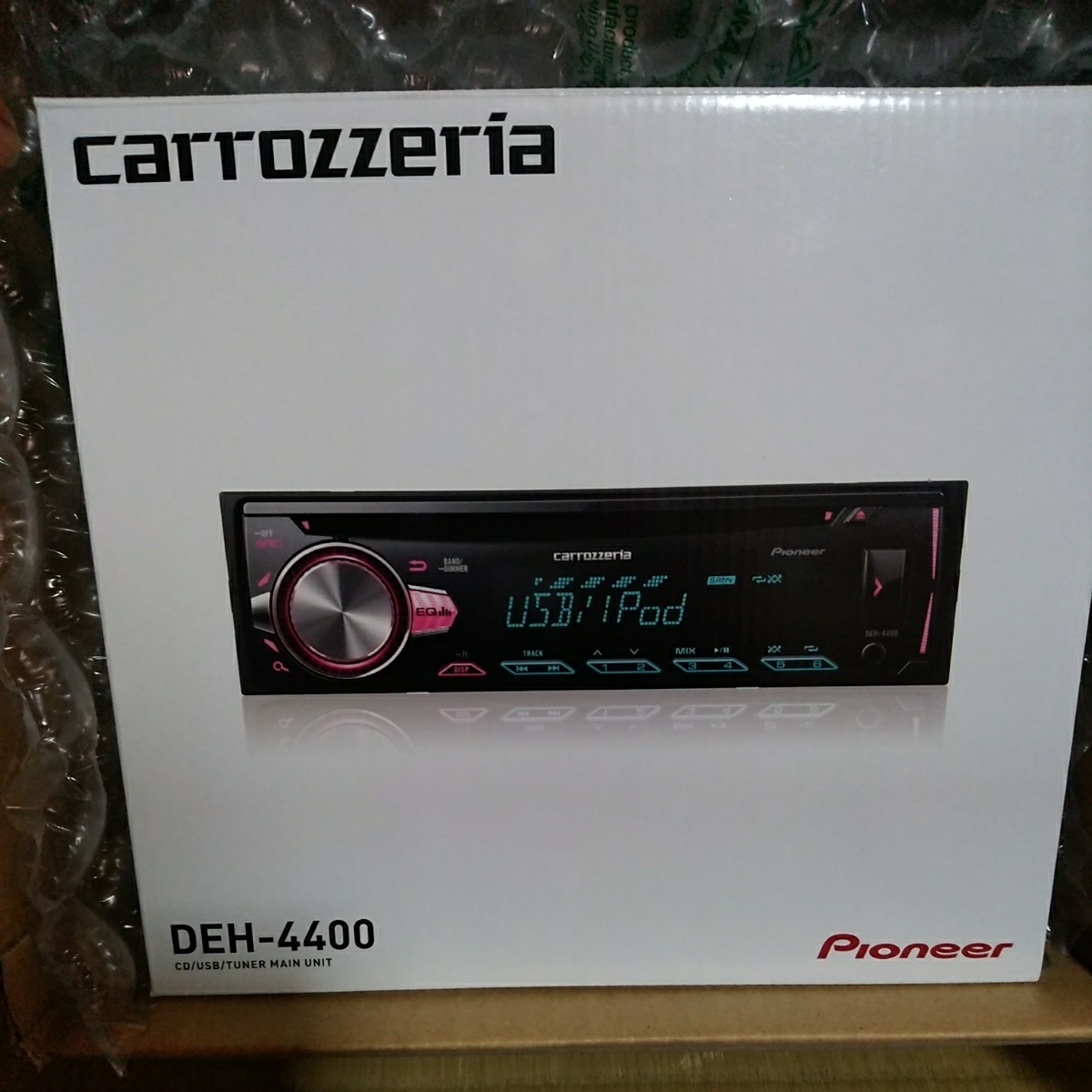 出售新的未使用的項目♪♪♪Carrozzeria DEH - 4400 CD播放器USB.AUX♪♪ <Br> 新品　未使用品　売り切り♪♪♪Carrozzeria DEH-4400 CDプレーヤー USB.AUX ♪♪