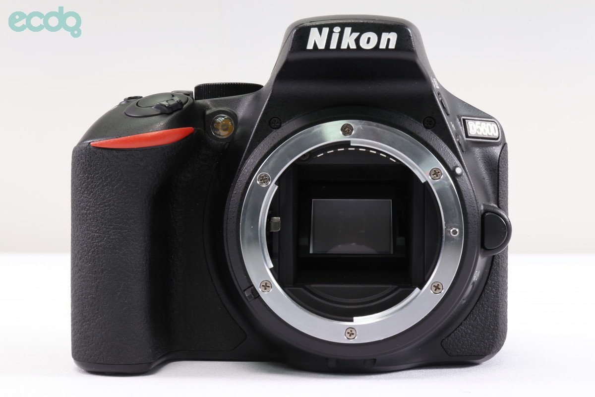美品 | 動作正常 | シャッター数 7300回 】 Nikon D5600 18-55 VR