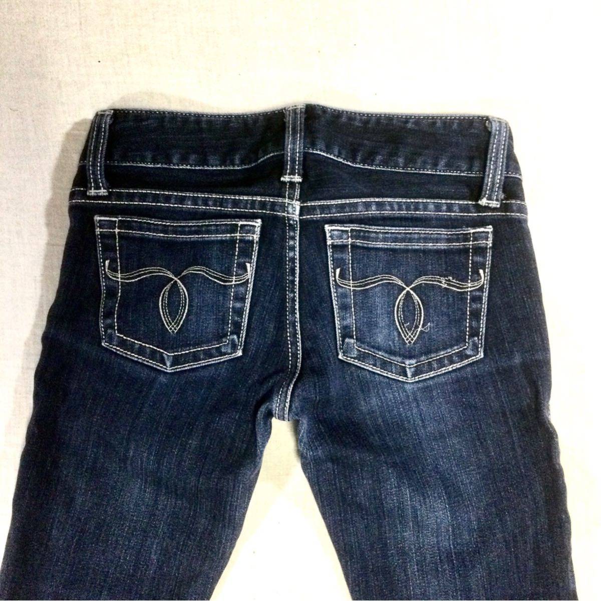 MOUSSY マウジー スキニー ストレッチ ユーズド加工デニム 24 MOUSSY マウジー スキニー ストレッチ ユーズド加工デニム 24