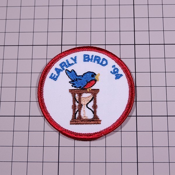 EG27 アーリーバード 鳥 砂時計 刺繍 丸形 ワッペン EARLY BIRD '94_画像3