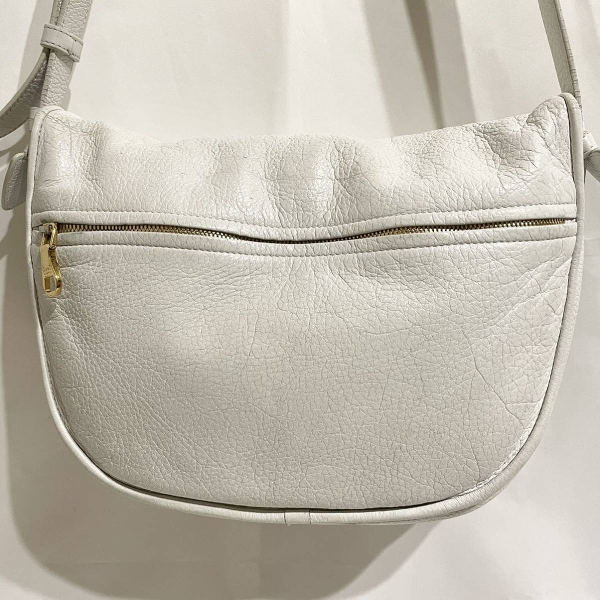 正規品 LOEWE ロエベ ショルダーバッグ ヘリテージ 鍵付き ロック付き