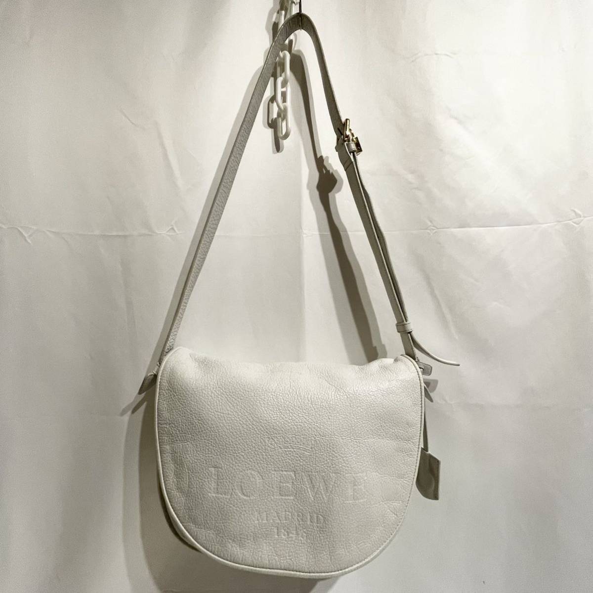 正規品 LOEWE ロエベ ショルダーバッグ ヘリテージ 鍵付き ロック付き