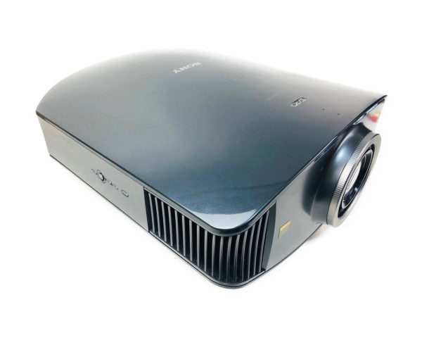 完動品 美品 ソニー フルHDパネル「SXRD」搭載ビデオプロジェクタ