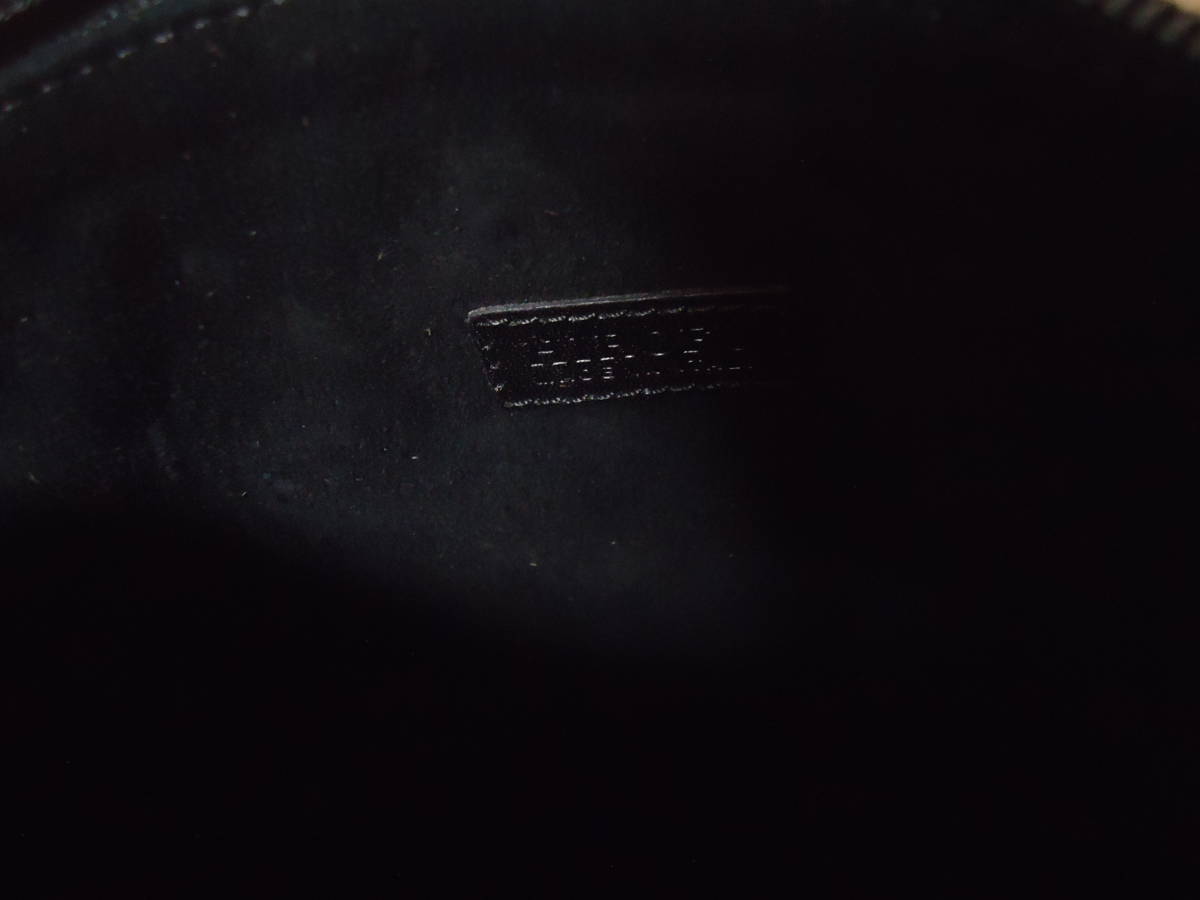 ◆Hirof◆HIROFU意大利製造的標準系列優雅牛皮單肩包也在黑色正式座位。可用性印像不太美觀 原文:◆ヒロフ◆HIROFUイタリア製　定番ライン上品な牛革ショルダーバッグ黒　フォーマルなお席にも。使用感少ない美品
