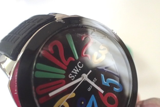 わけあり時計　SWC　ブラック＆グリーン　2個セット　未使用保管品_ブラック擦り傷があります。