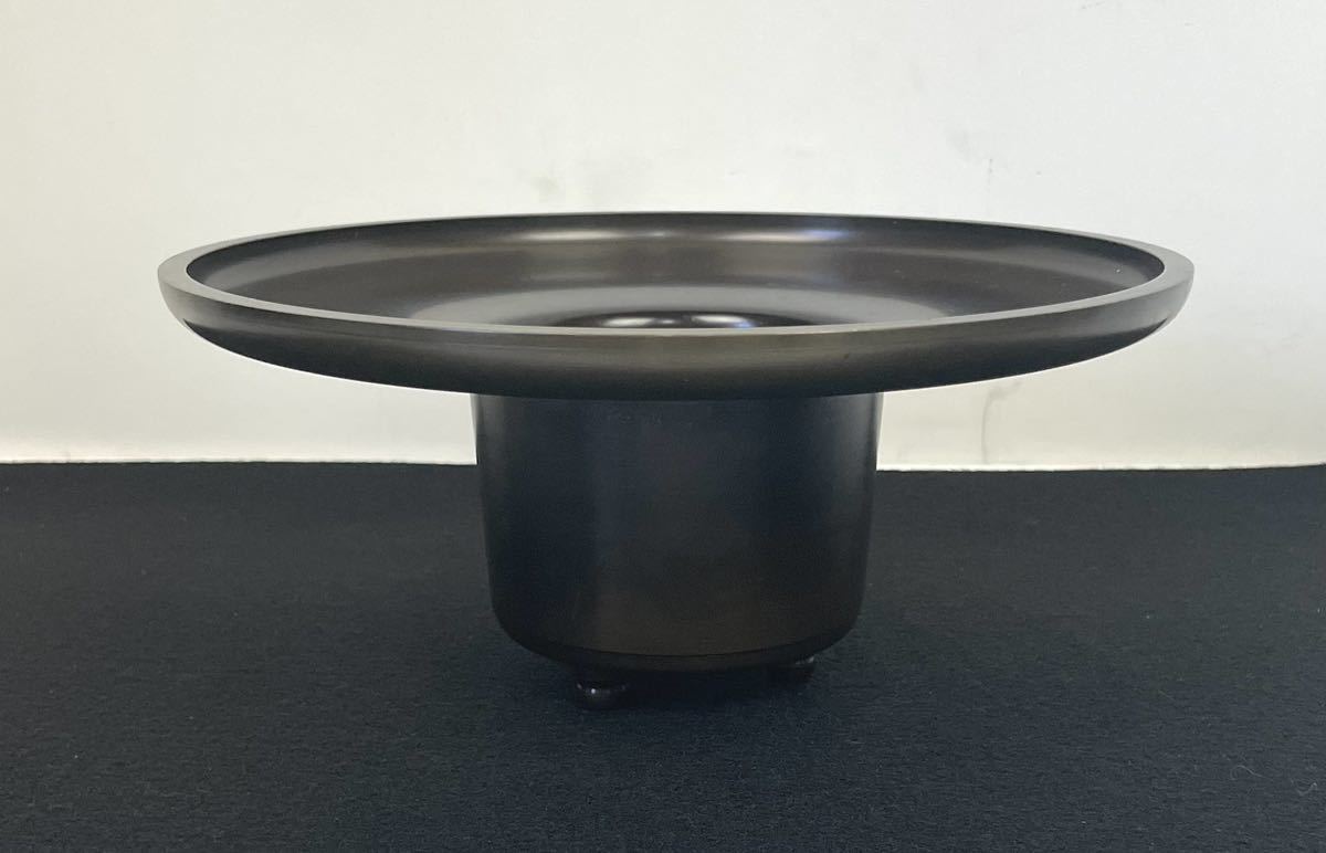 ○ 松美堂謹製高岡銅器池坊御玄猪薄端華道生花花器大きさ直径約 ○ 松美堂謹製高岡銅器池坊御玄猪薄端華道生花花器大きさ直径約