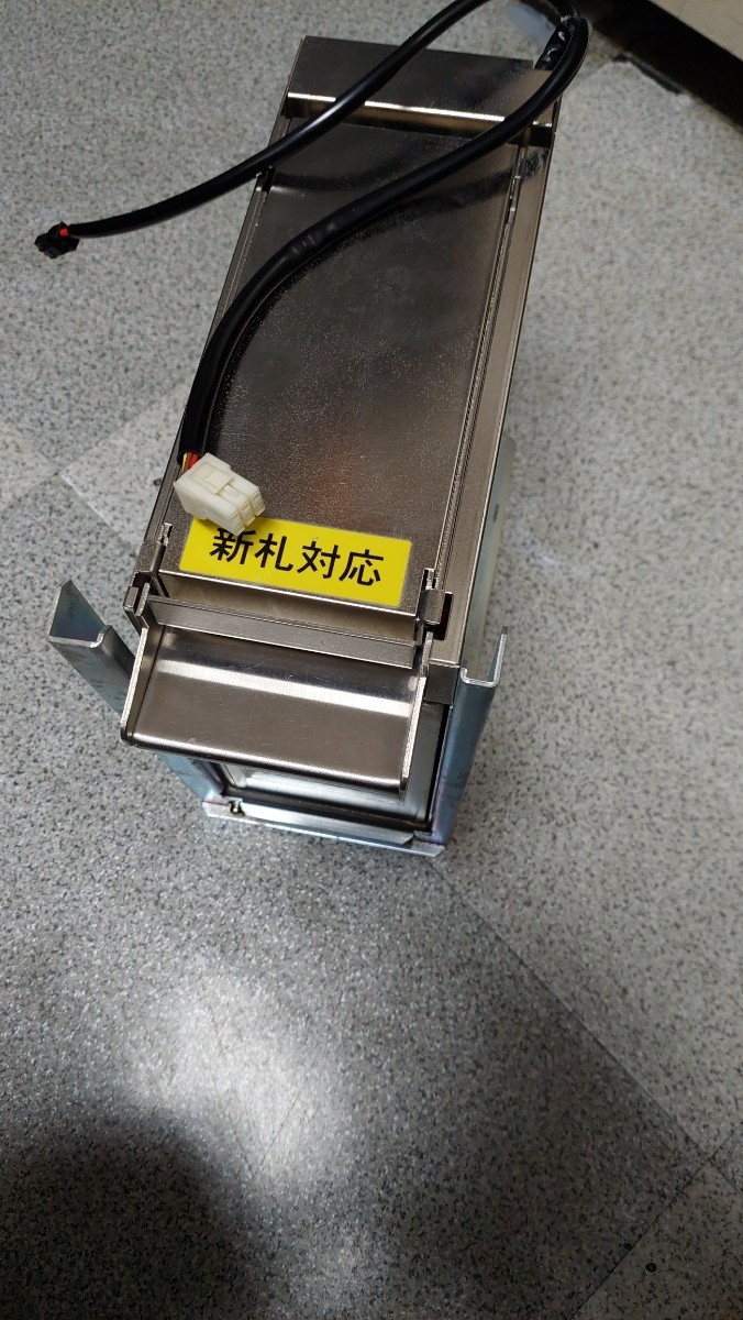 送料無料 新古品 両替機識別機 日本クレスト CR-600S_画像1