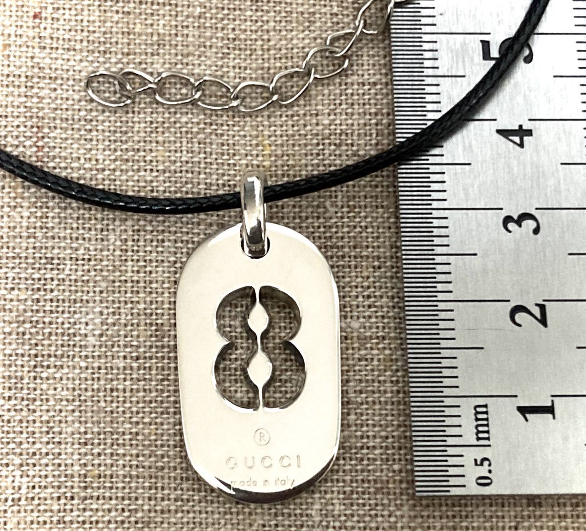 GUCCI/グッチナンバープレート/No 8 タグ ネックレス/ペンダント GUCCI/グッチナンバープレート/No 8 タグ ネックレス/ペンダント
