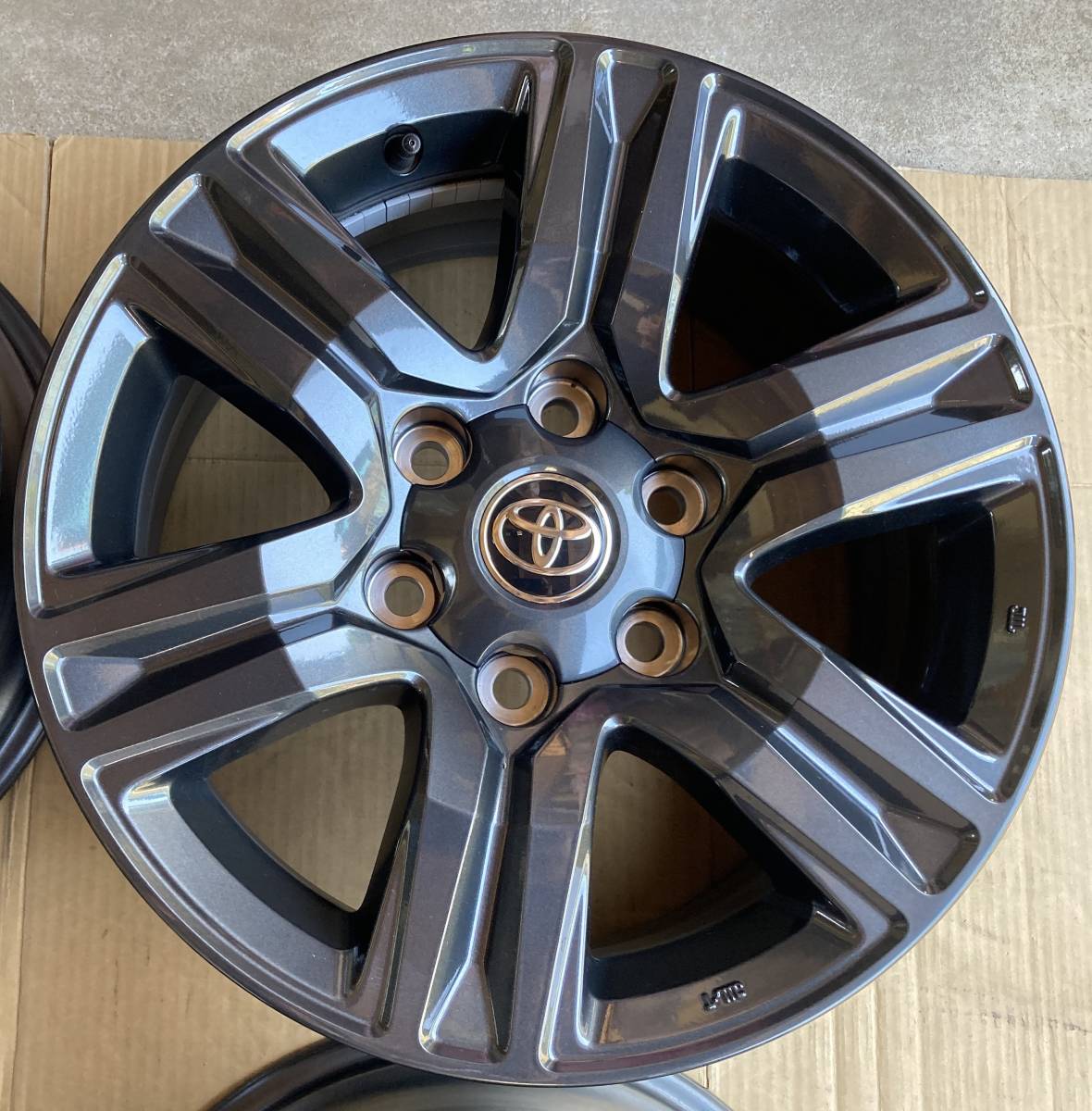 新車外し GUN125 ハイラックス Z 後期ホイール 4本 令和3年9月納車