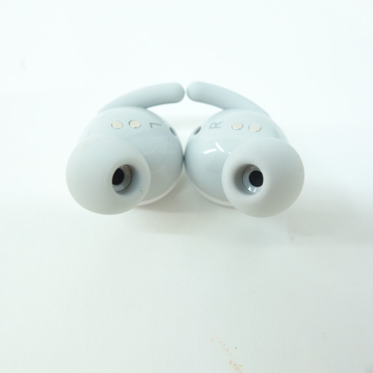 100 Google/グーグル pixel buds a-series Bluetoothイヤフォン Clearly White 完全ワイヤレスイヤホン ※中古_画像5