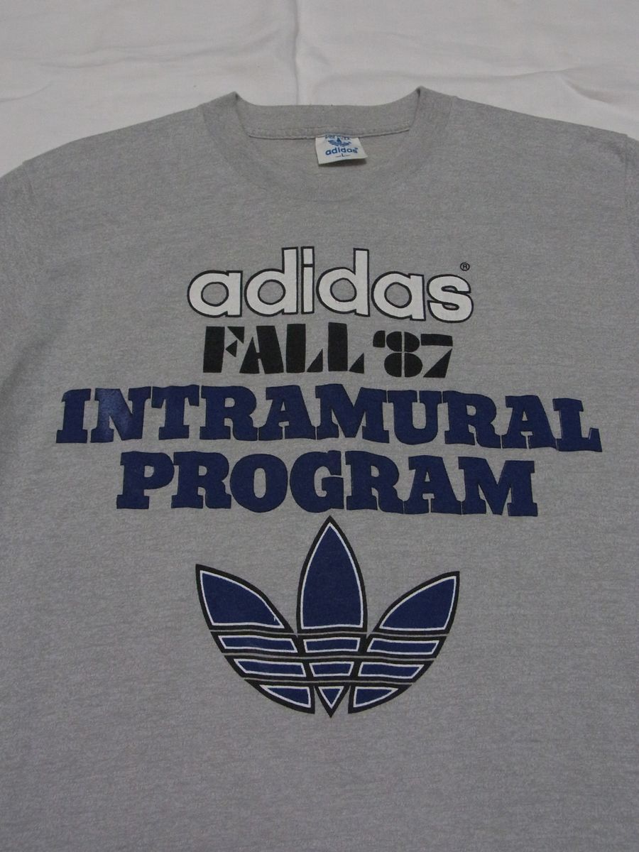 ☆美品☆ 80s USA製 ビンテージ adidas アディダス トレフォイル Tシャツ sizeL グレー ☆古着 5連プリント レインボー ATP 70s オールド_画像2