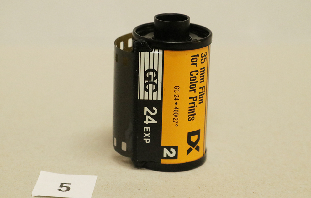 ｗ５ フィルム時代終了 ( Kodacolor Gold400- 24) 未使用期限切れ品 定形外便発送可の画像2