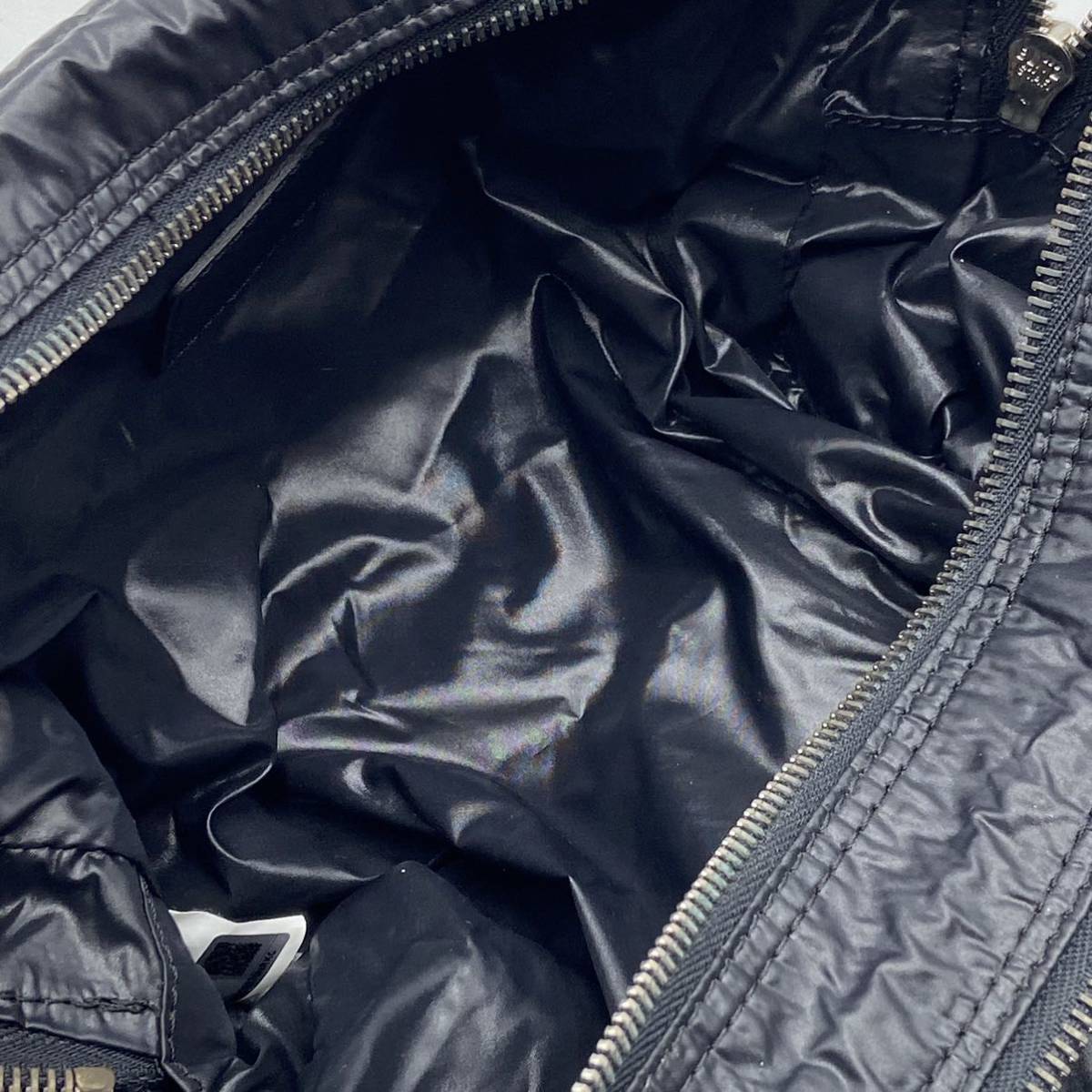 美品‼MONCLER モンクレール ダウン クラッチバッグ セカンドバッグ