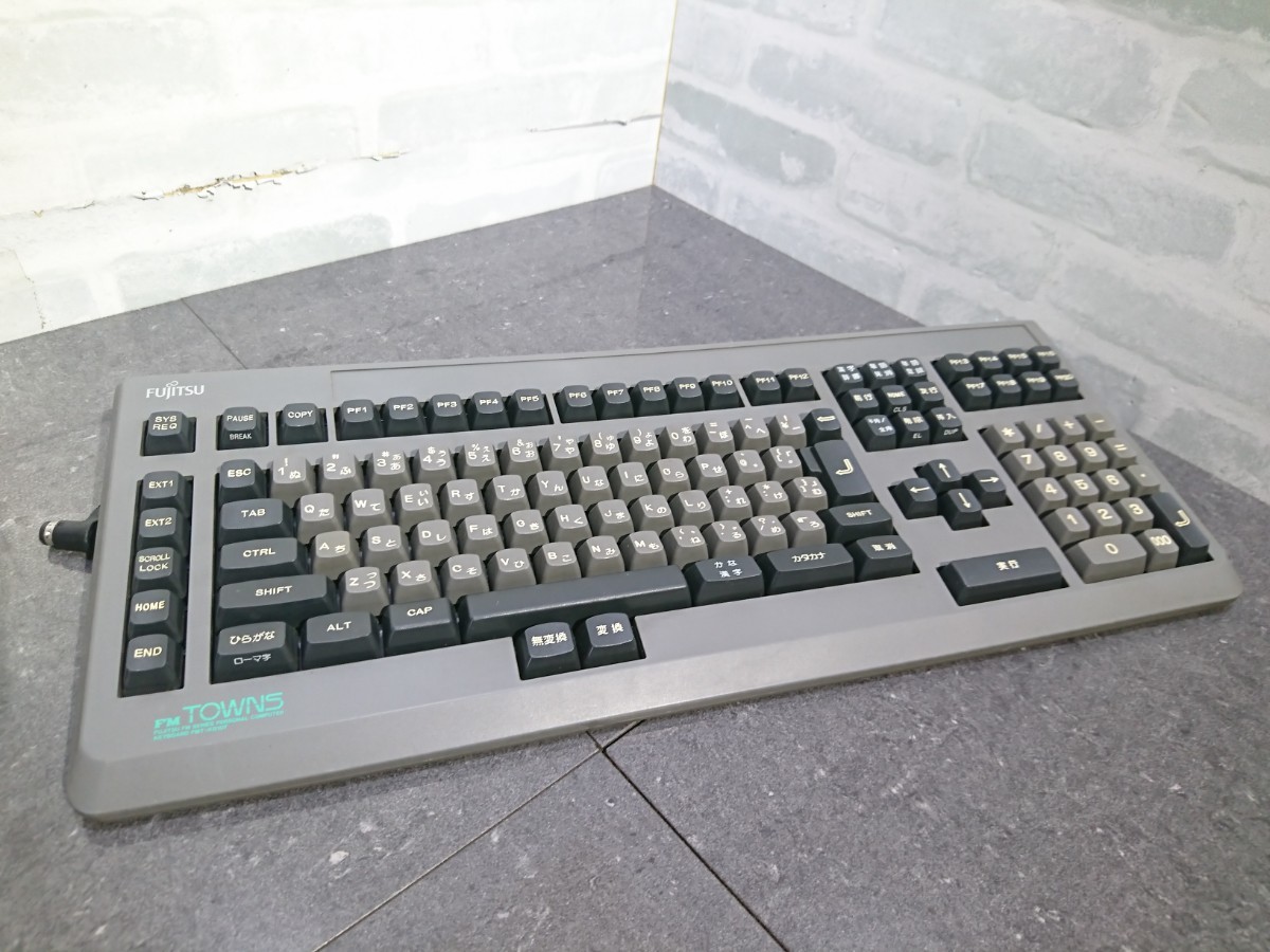 FM TOWNS用キーボード FMT-KB107 JISキーボード-