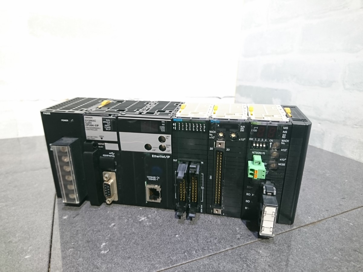 【中古動作品】管1R121 OMRON シーケンサ POWER SUPPLY UNIT CJ1W-PA202/SYSMAC CJ2H CPU64 -EIP / MD233/NC133/CRM21_画像1