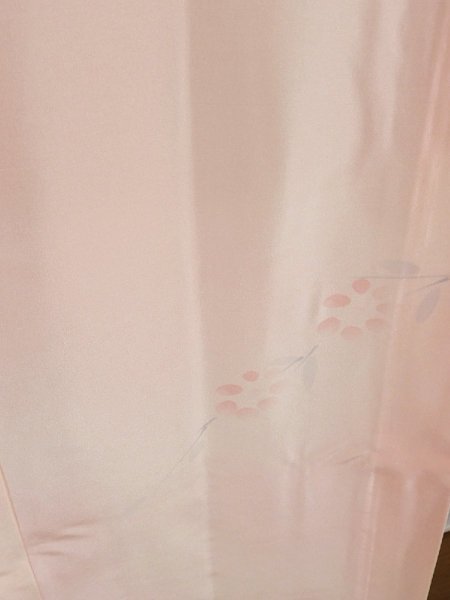 AM332　正絹　胴衣抜き袖無双　女性用　襦袢　ピンク色系ぼかし色地　花柄　身丈128ｃｍ_画像5