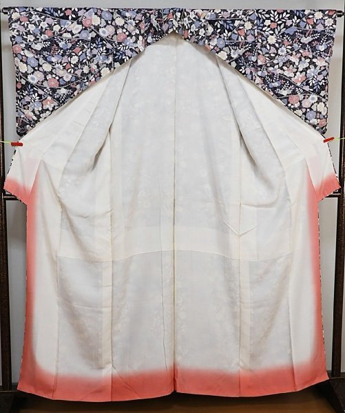 AM230　正絹　小紋着物　黒地　花柄　身丈162ｃｍ_画像6